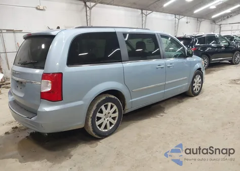 2013 Chrysler Town & Country Touring из США, поврежденный, VIN 2C4RC1BG5DR566147
